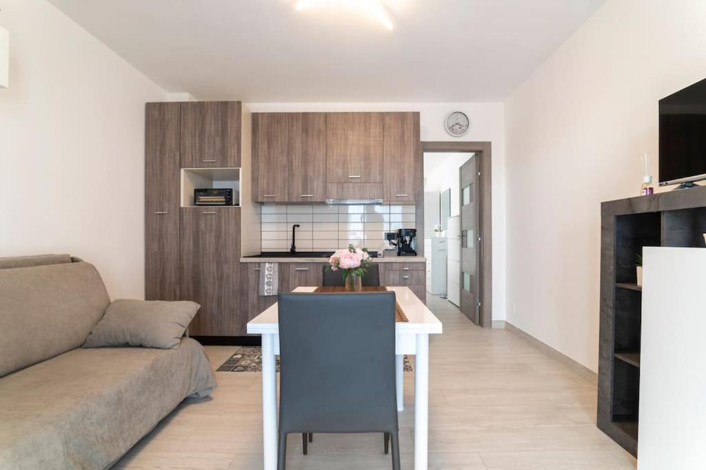 סלרנו Appartamento Emma Con Piscina - Vista Mare"Tenuta Croce" מראה חיצוני תמונה