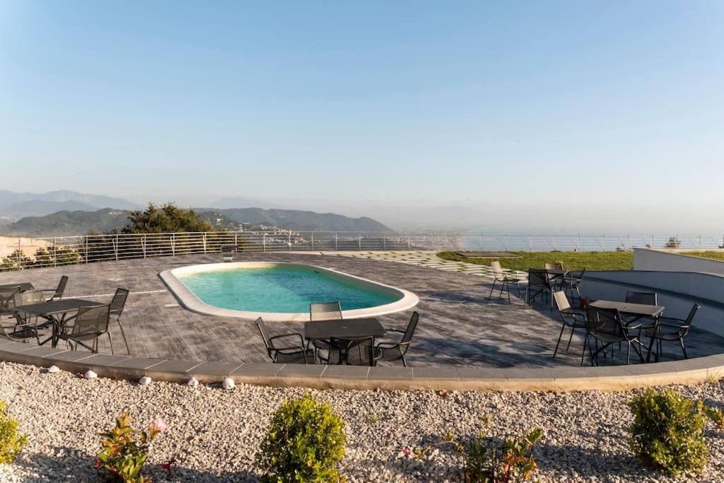 סלרנו Appartamento Emma Con Piscina - Vista Mare"Tenuta Croce" מראה חיצוני תמונה